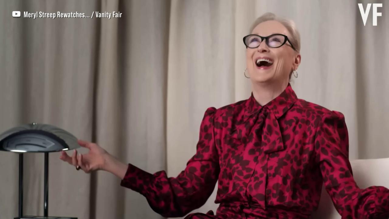 Video thumbnail for UNCAPTIONED: Meryl Streep recalls having 'beef' with Goldie Hawn in the '90s.