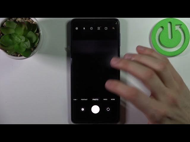 Video thumbnail for How to Activate Camera Mirroring on SAMSUNG Galaxy M53 - Camera Mirror Effect