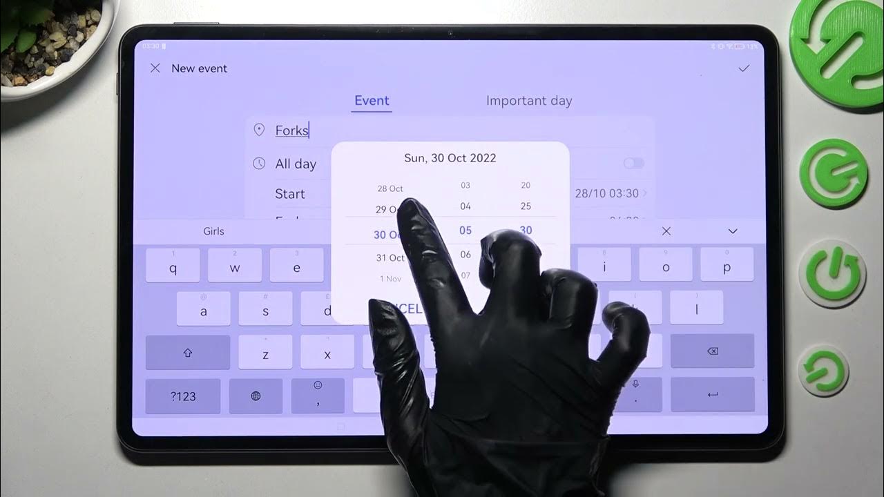 Video thumbnail for Get Organized with the HUAWEI MatePad Pro: Add Events to Your Calendar in 2022!