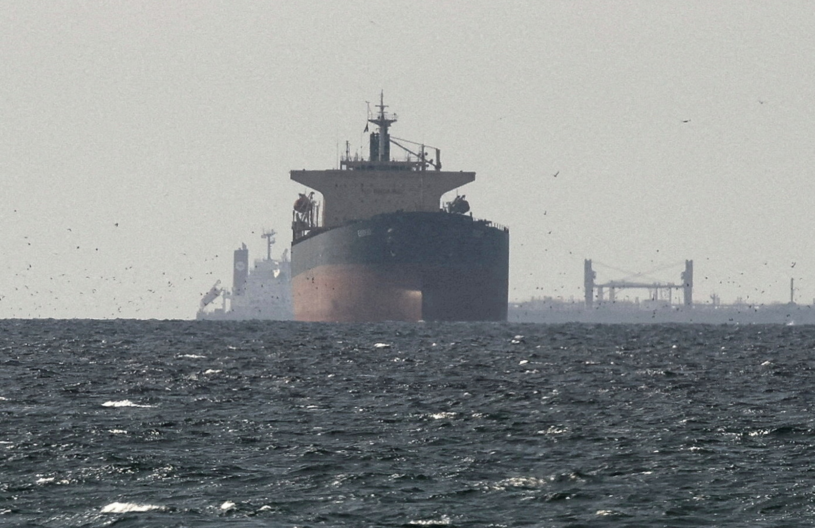 Video thumbnail for UN begins evacuation of 11,000 sailors stranded in Strait of Hormuz