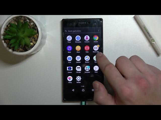 Video thumbnail for Change Alarm Sound on SONY Xperia Z5 Premium - Alarm Clock Settings