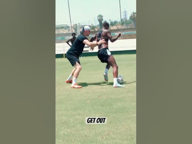 Video thumbnail for Marcus Rashford work out