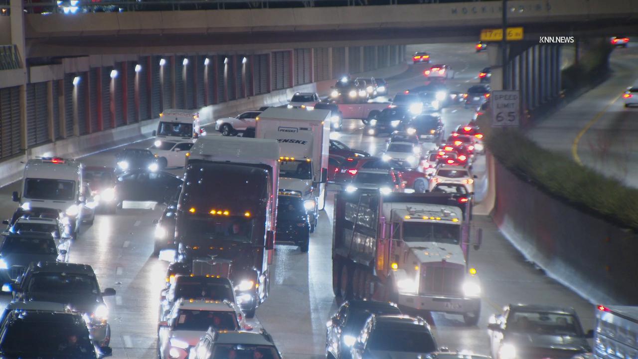 Video thumbnail for US, Dallas: Dallas Motorcyclist Seriously Injured In Crash.