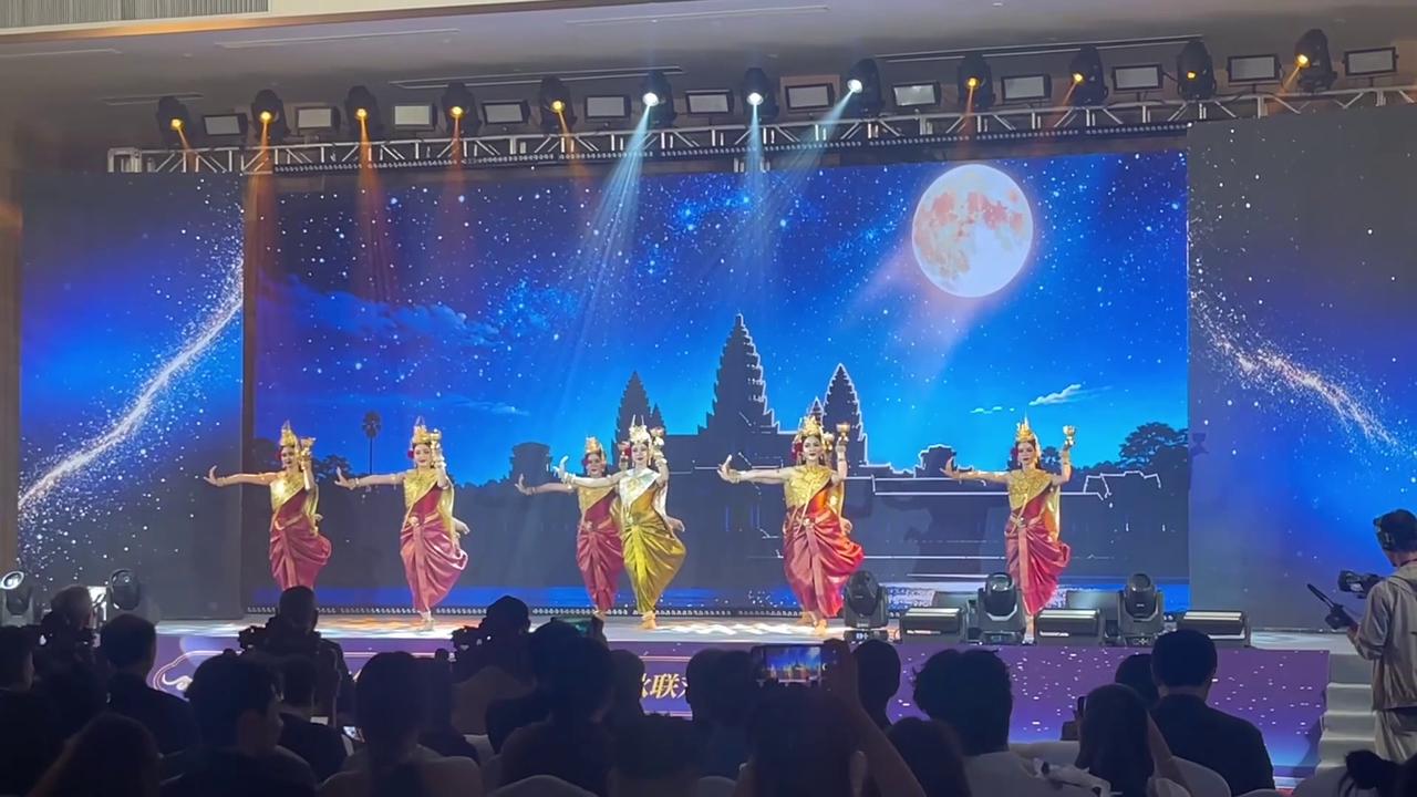 Video thumbnail for Cambodia: Mid-Autumn Festival Gala Unites Artists in Phnom Penh.