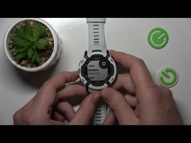 Video thumbnail for How to Adjust Basic Settings on Your Garmin Watch