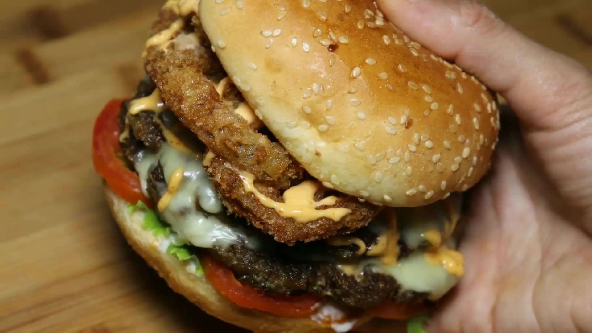 Video thumbnail for Beef Burger Recipe