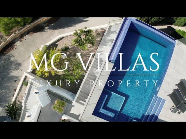 Video thumbnail for Villa Moderna de Lujo a la Venta en Cumbre del Sol - Benitachell