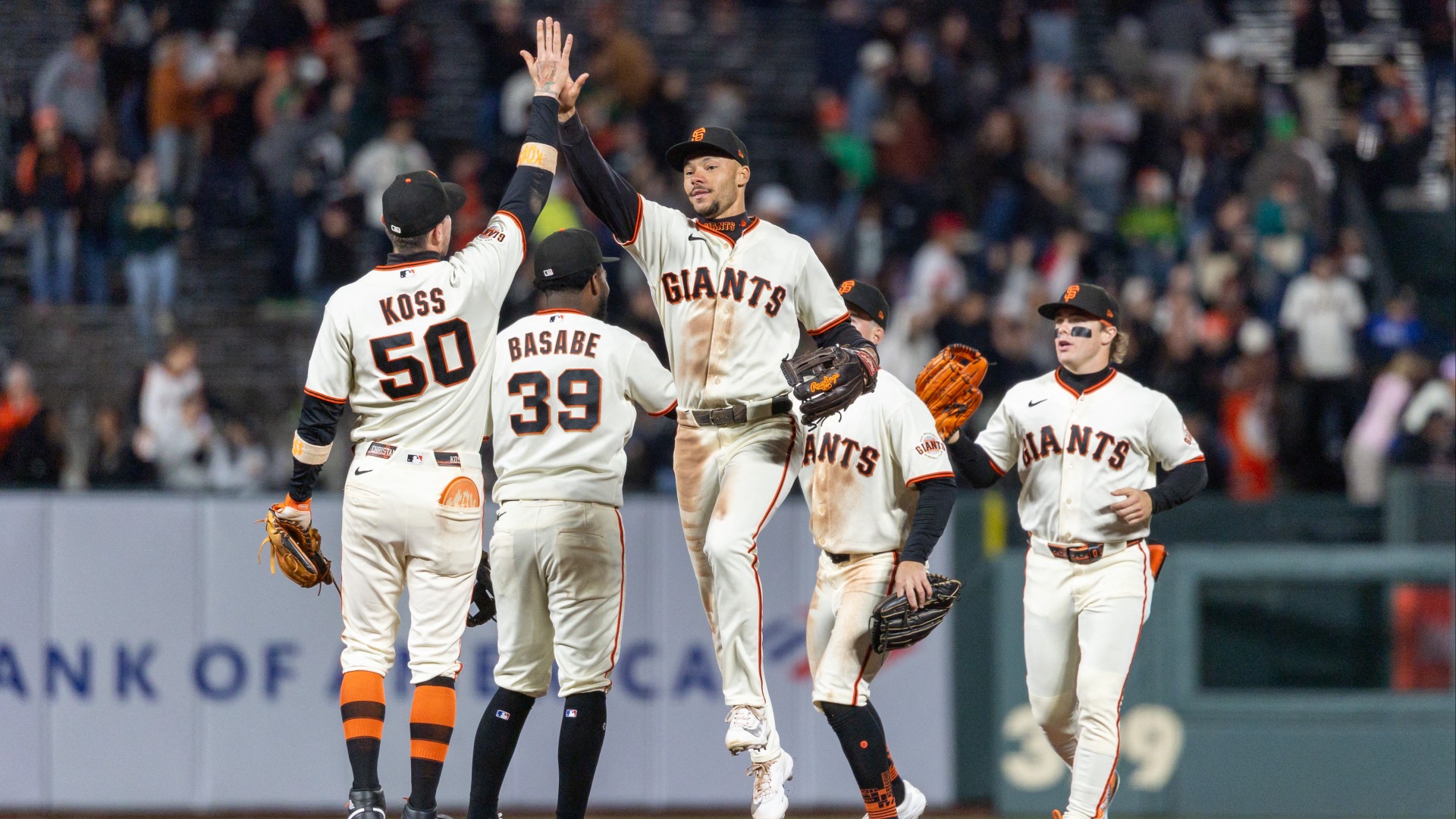 Video thumbnail for Giants Battle Reds; Padres Looks to Bounce Back vs. Pirates