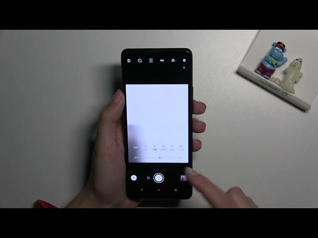 Video thumbnail for SONY Xperia 10 III Camera Pro Mode | How to Use Camera Manual Mode
