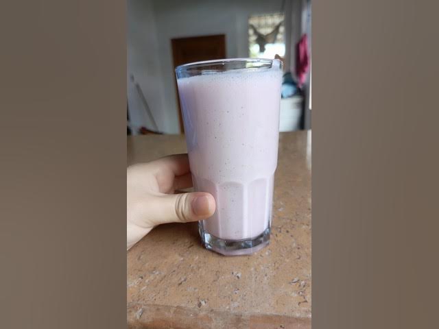 Video thumbnail for Como hacer un batido de fresas 🍓🍓 #viral #arianagatita #cocina #batidos