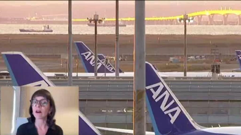 Video thumbnail for Airlines worldwide work to fix software glitch on A320 aircraft