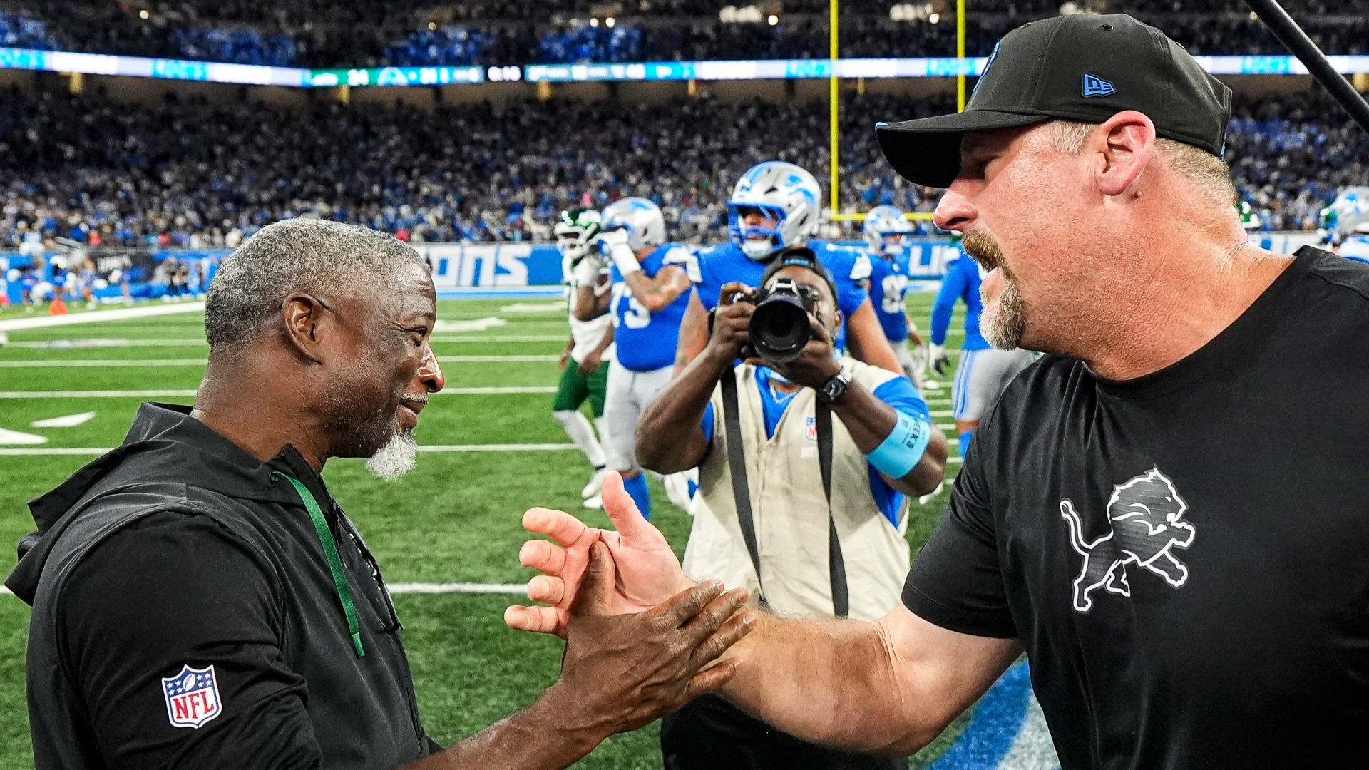 Video thumbnail for Aaron Glenn's Coaching Evolution: Lessons Learned From Year 1 & 2