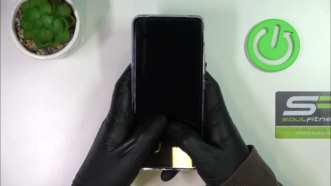 Video thumbnail for Nubia Redmagic 6R Hand Size Comparison