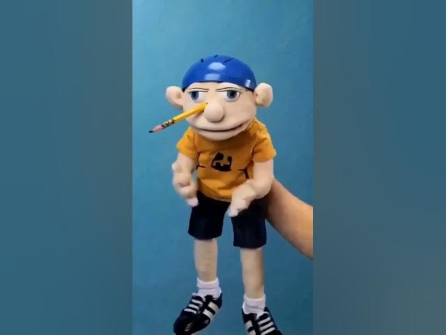 Video thumbnail for #helpmemakethismakesense #puppet