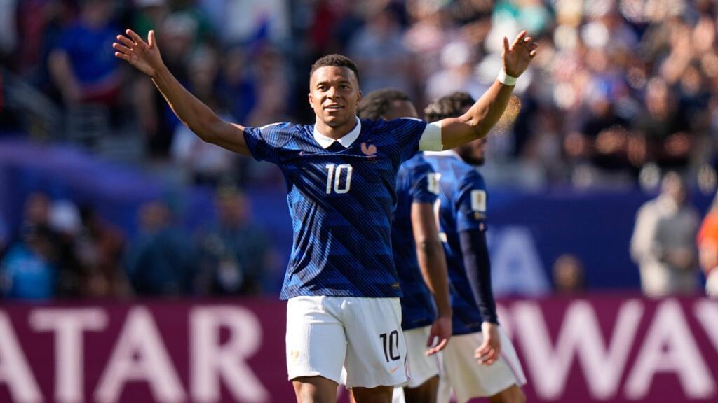 Video thumbnail for World Cup: France and Kylian Mbappé off to flying start in group L