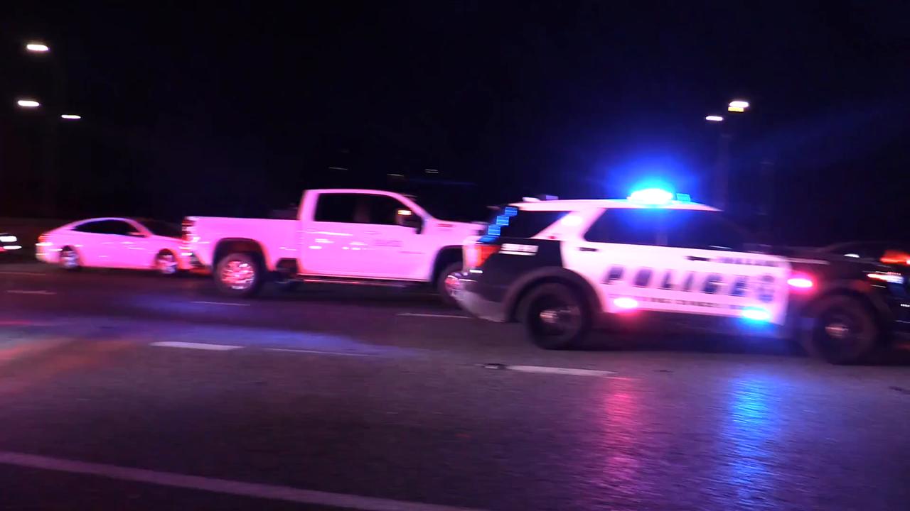 Video thumbnail for US, Dallas: Dallas Multiple Injuries Reported in I-635 Crash.