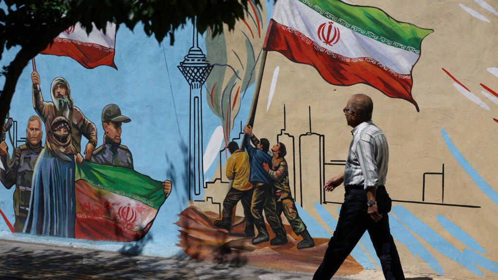 Video thumbnail for Iranians concerned about war extending as Iran and US fail to find common ground