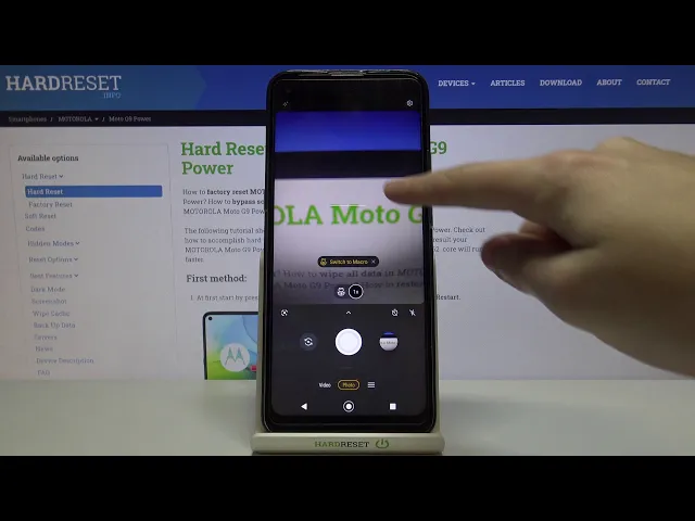 Video thumbnail for How to Use Camera Leveler on MOTOROLA Moto G9 Power?