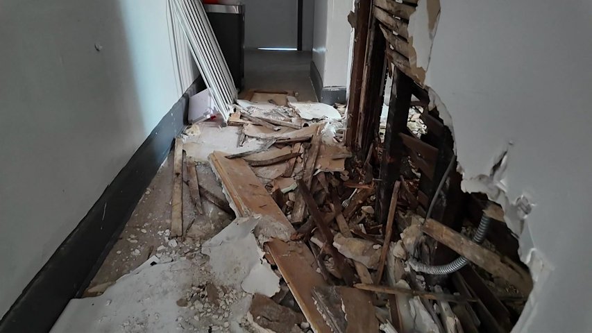 Video thumbnail for Fire inside apartment walls displaces 10 in the Bronx