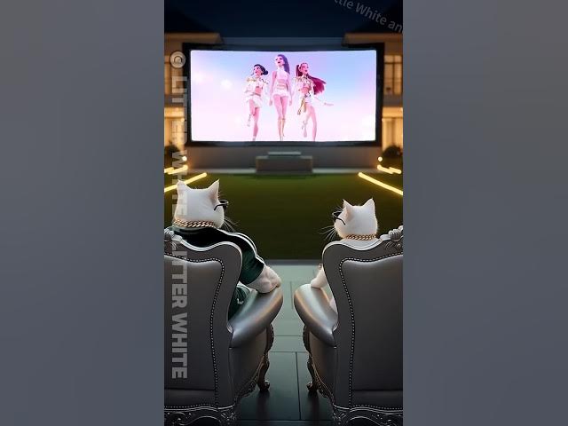 Video thumbnail for Poor robot is laughed at by cats for not having a cool TV to watch K-POP。#funny  #shorts #funny