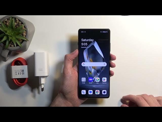 Video thumbnail for OnePlus 12R - Unboxing - All Box Accessories Preview