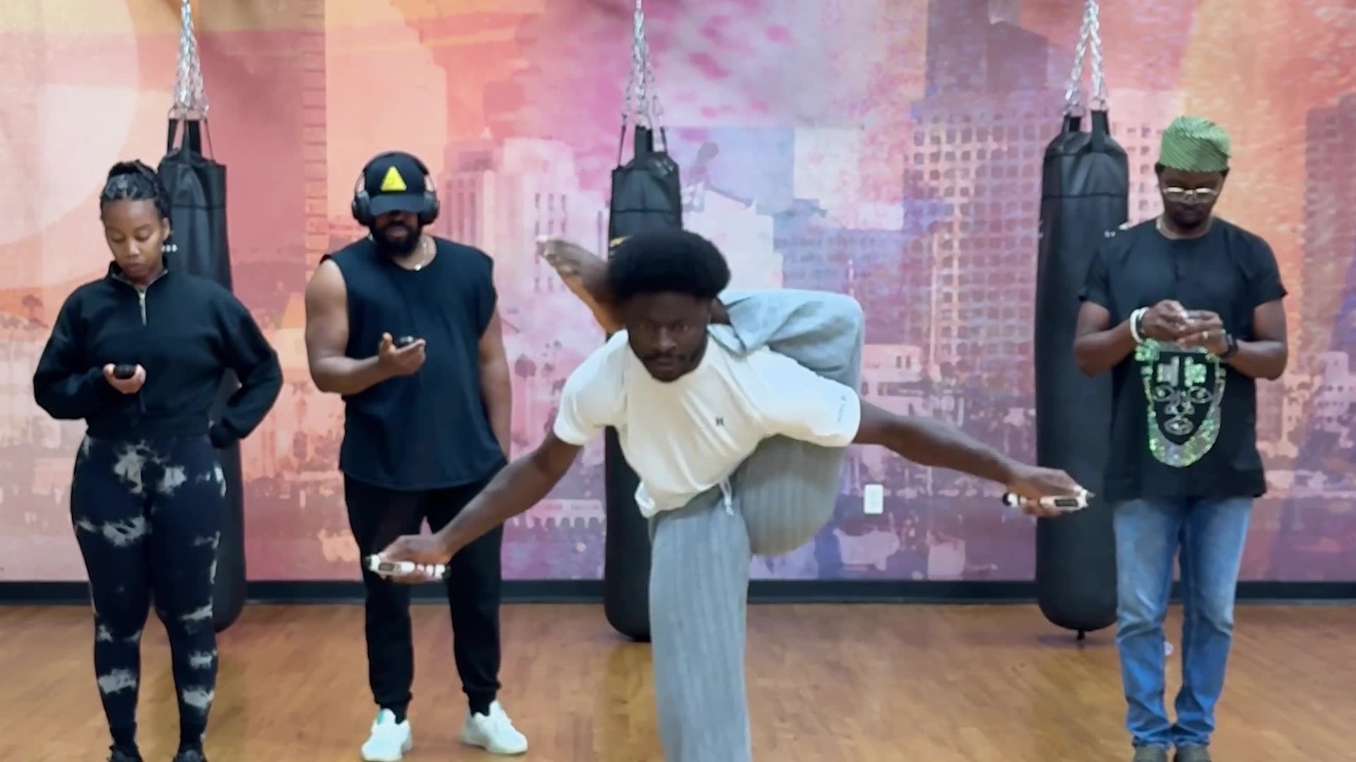 Video thumbnail for Most skips with one leg behind the head in one minute