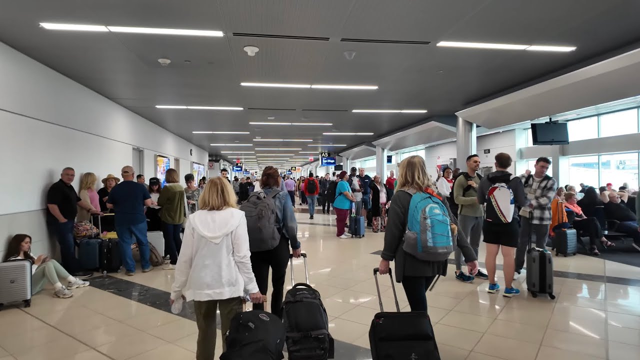 Video thumbnail for Atlanta Airport Arrival ATL | Hartsfield-Jackson Atlanta International Airport