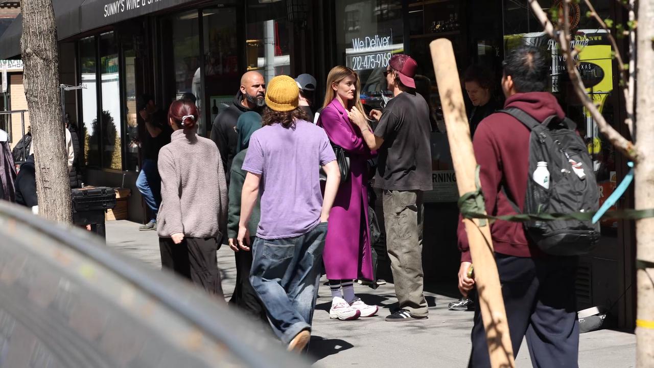 Video thumbnail for Sarah Pidgeon Films A Balenciaga Commercial In New York City.