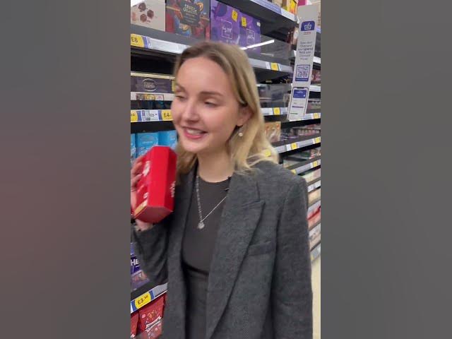 Video thumbnail for It's Valentine's Day, of course delivery drivers are striking and chocolate prices are rising 🍫