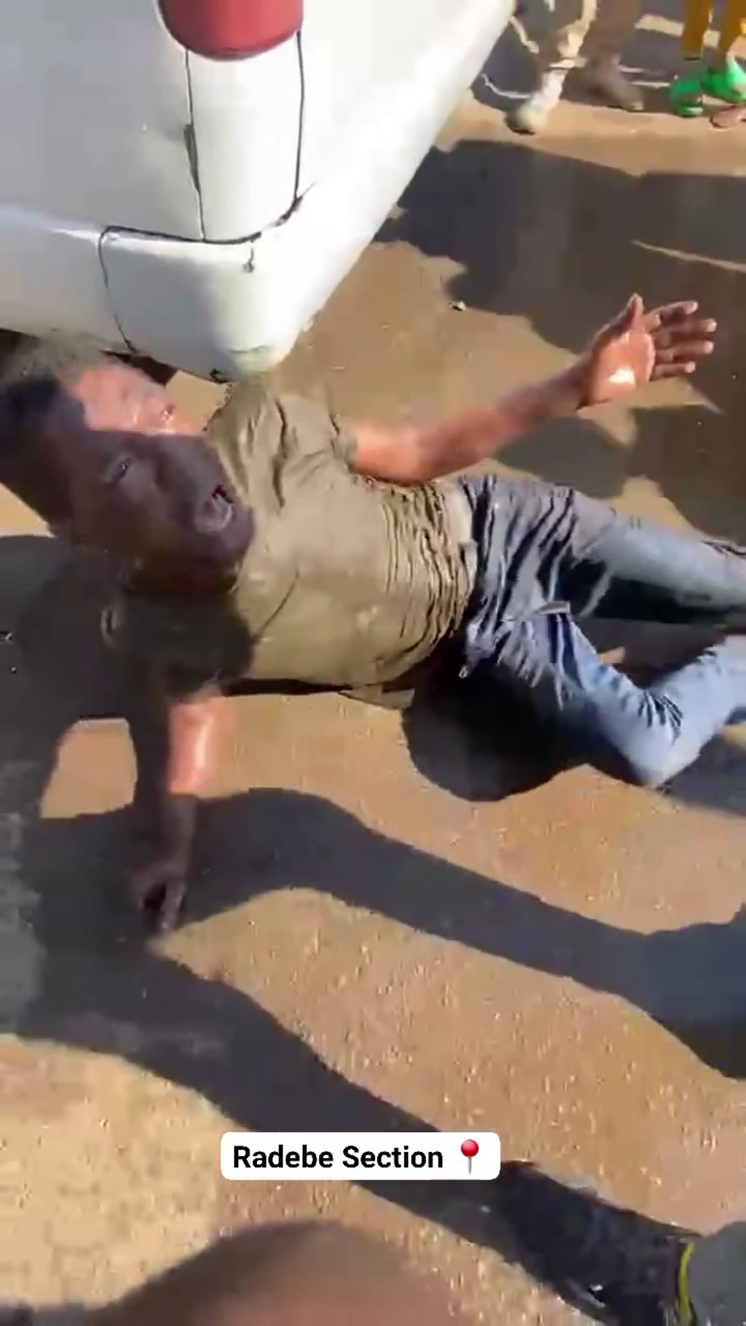 Video thumbnail for Spare wheel thug caught and taught a valuable lesson by community members
