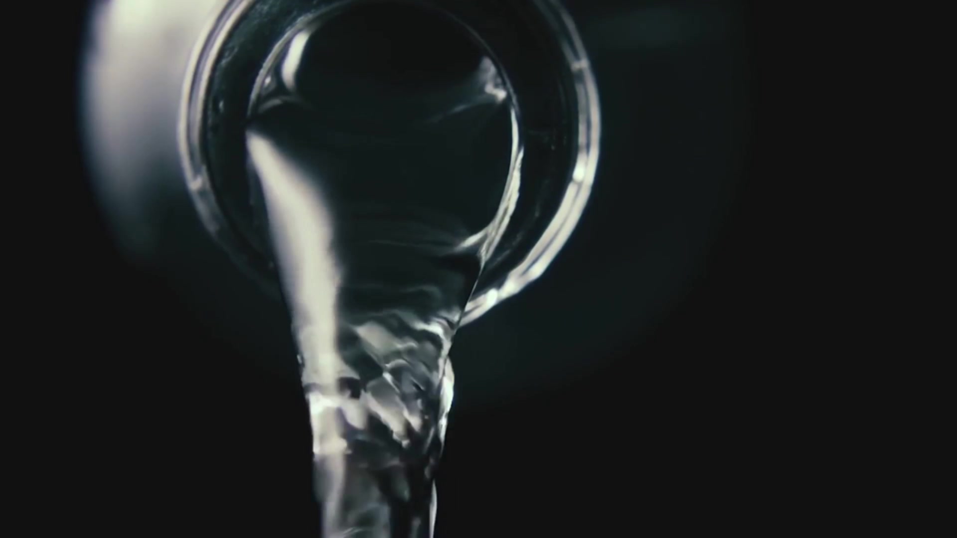 Video thumbnail for Do You Have to Use Distilled Water in a Humidifier