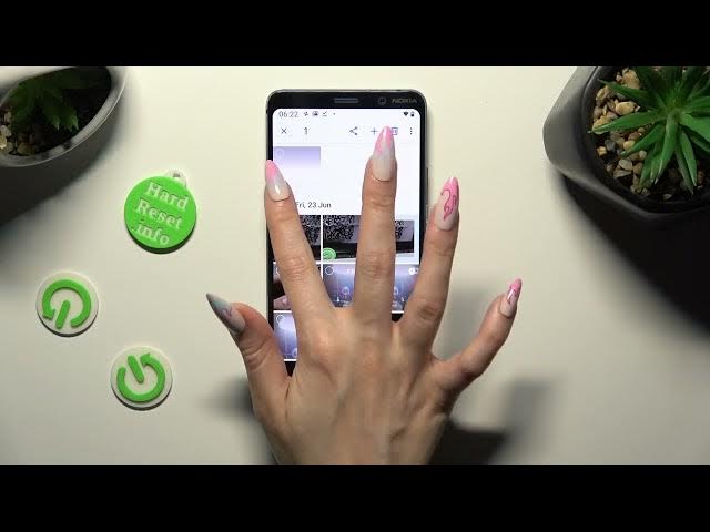 Video thumbnail for How to Select and Delete Multiple Photos At Once In Gallery on NOKIA 9 PureView