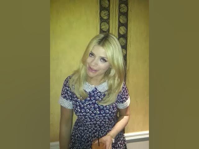 Video thumbnail for Holly Willoughby birthday message