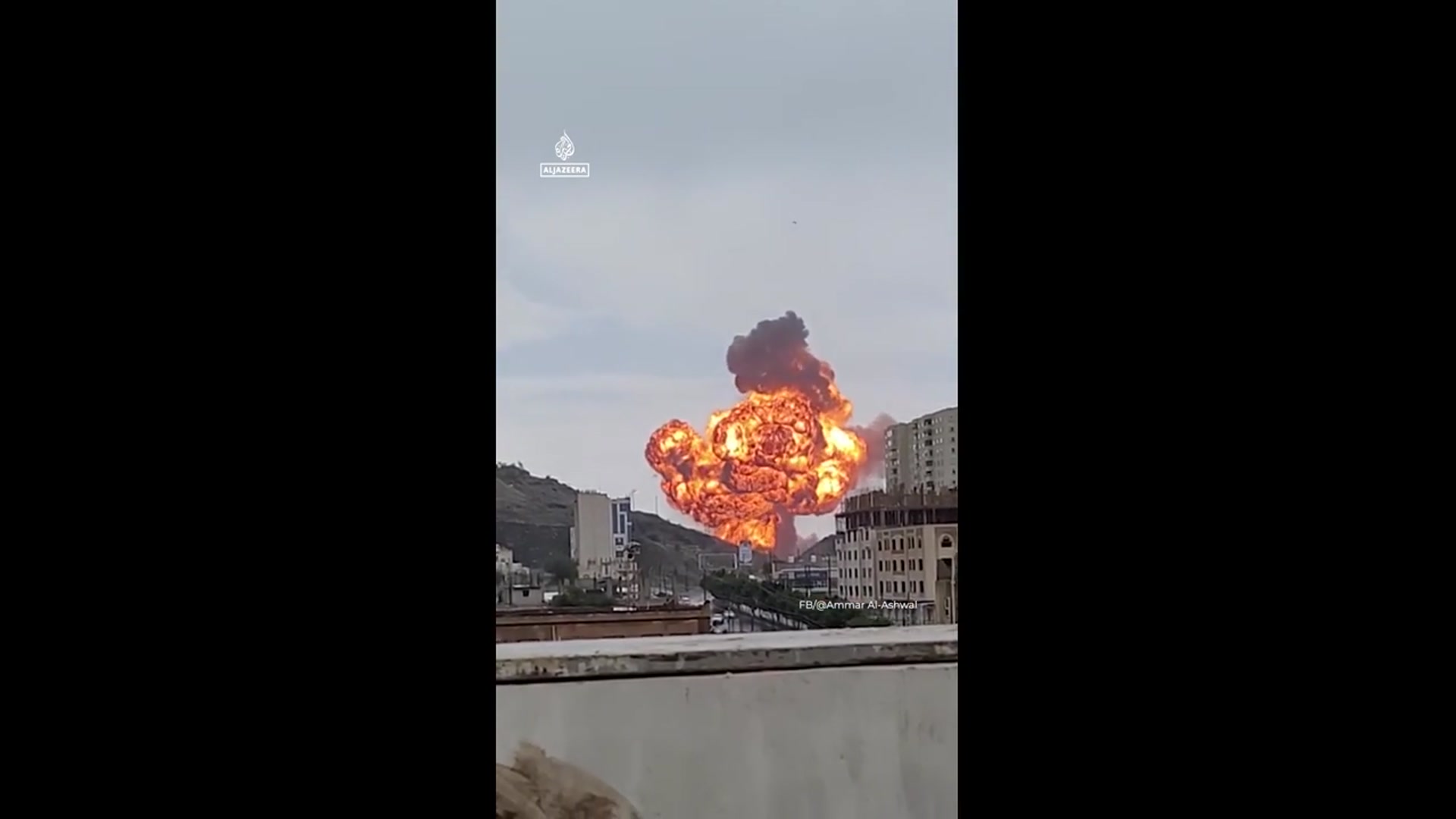 'Video thumbnail for Israel bombs Yemen's capital Sanaa causing huge fireball'