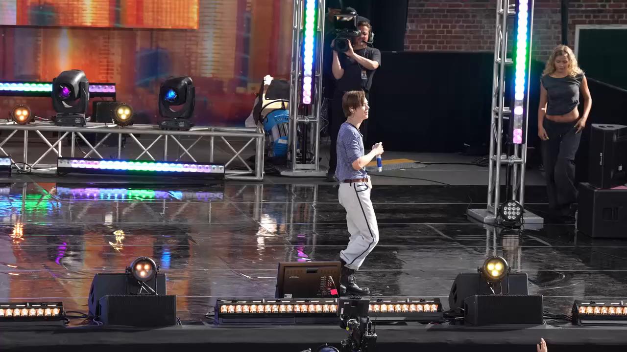 Video thumbnail for Yeonjun performs during the GMA 2026 Summer Concert Series 6.