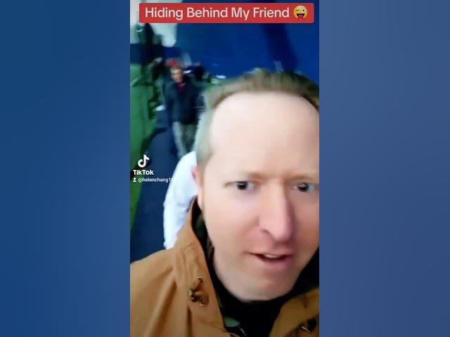 Video thumbnail for Hiding behind my friend, making sure he doesn't include me in his film 😜