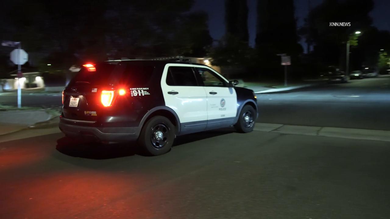 Video thumbnail for US, Los Angeles: West Hills Masked Burglars Break Down Door To Home.