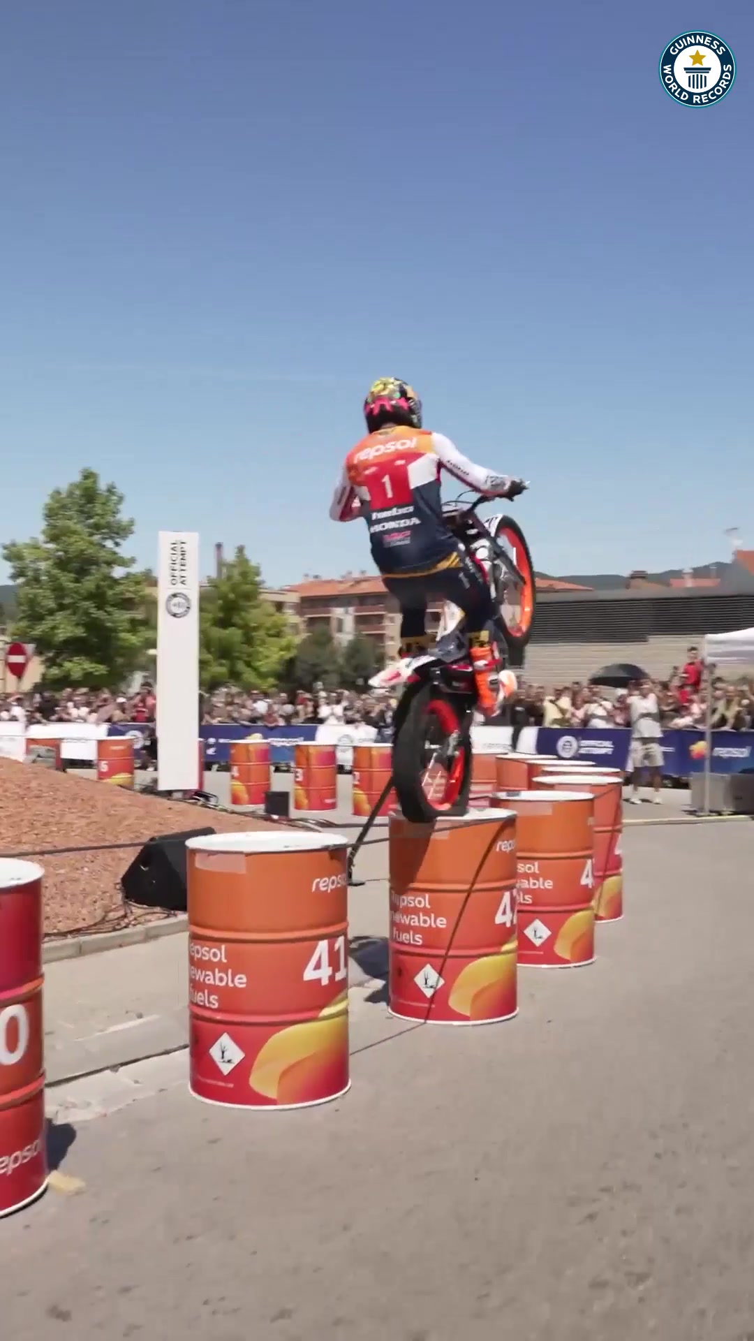 Video thumbnail for Most consecutive barrels jumped on a motorcycle (rear wheel only) - 53 by Toni Bou