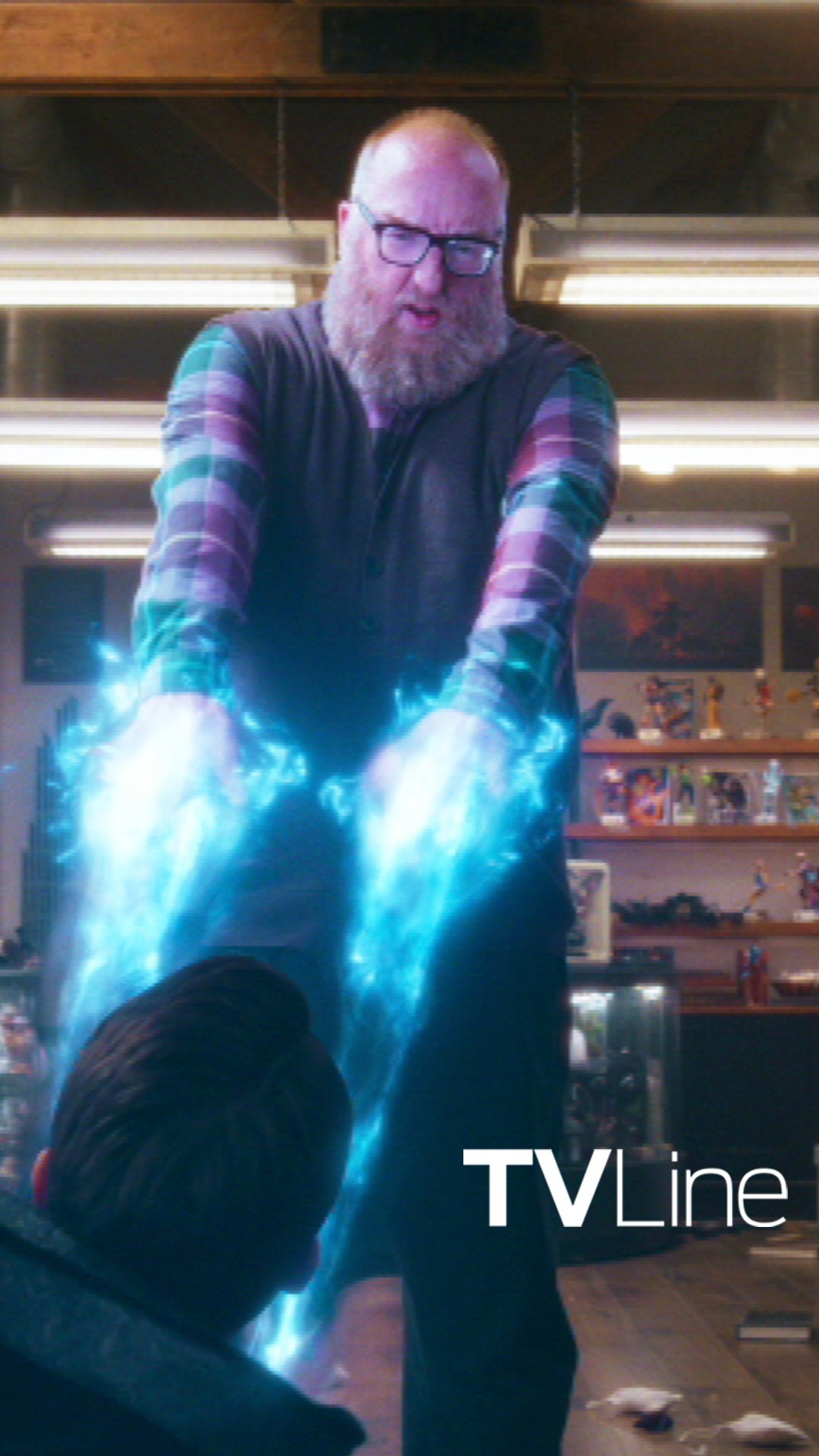 Video thumbnail for Stuart Fails To Save The Universe Stars Reveal Injury While Shooting Wil Wheaton Magic Battle