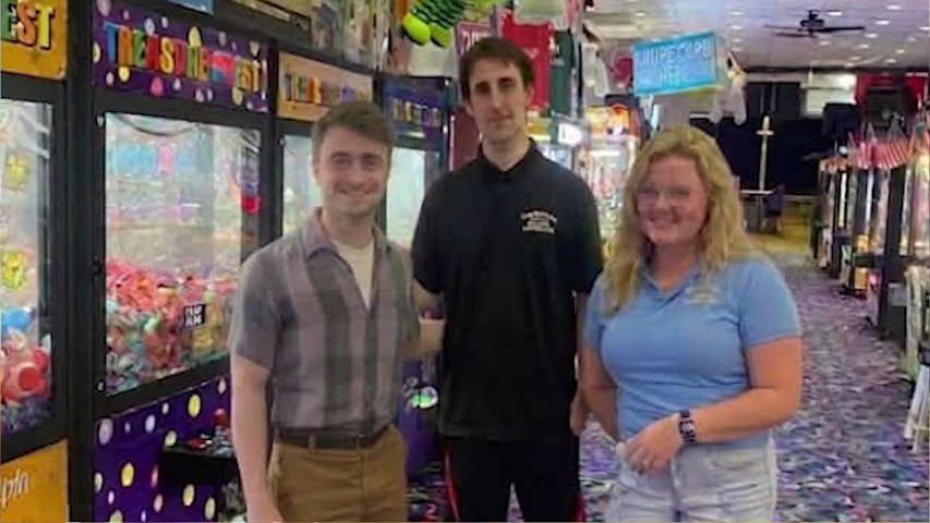 Video thumbnail for Harry Potter star Daniel Radcliffe spotted again at the Jersey Shore while filming new movie