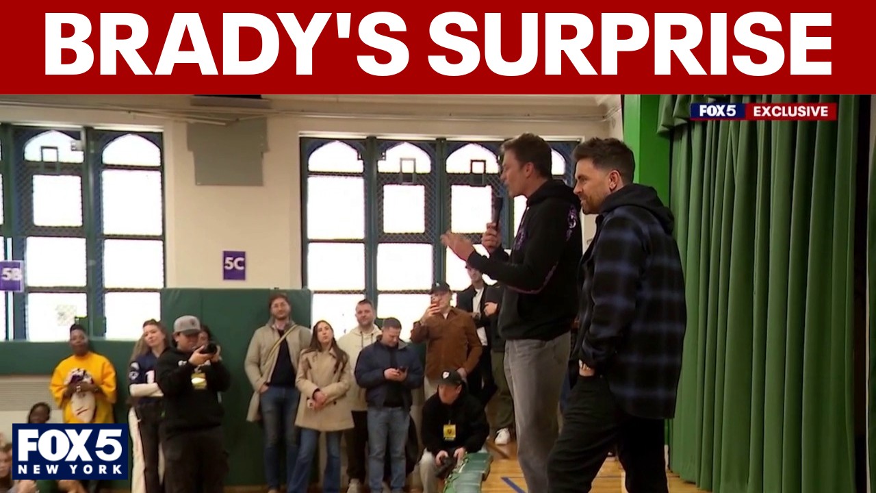 Video thumbnail for Tom Brady surprises Brooklyn students, hints at 2028 Olympics in FOX 5 NY exclusive