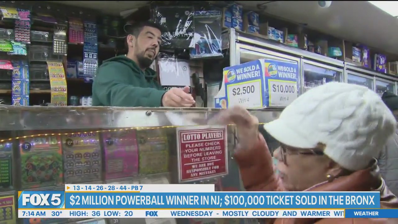 Video thumbnail for Powerball jackpot climbs to $875M