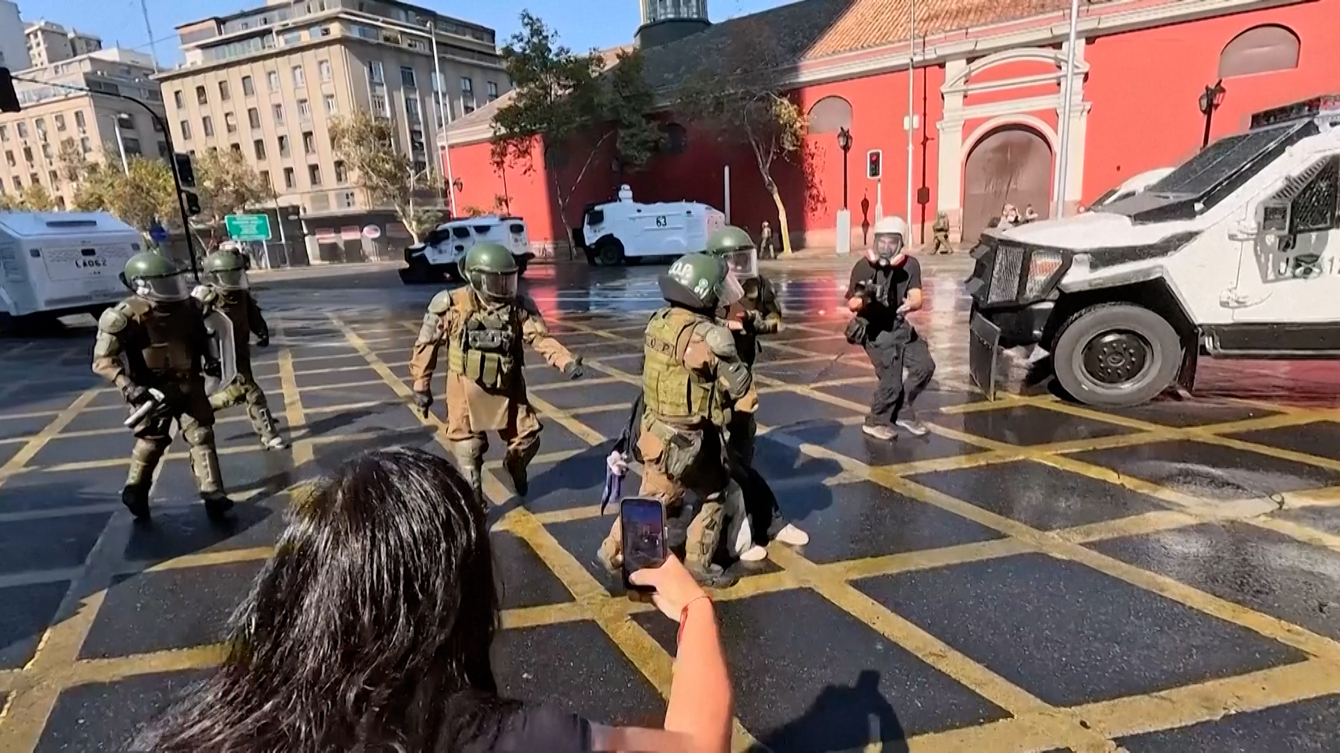 Video thumbnail for Chile police blast water cannons at student protesters