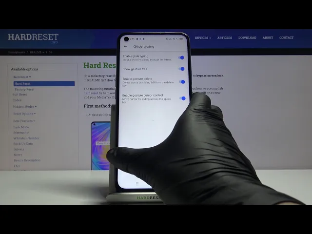 Video thumbnail for How to Allow Emoji Suggestions in REALME Q2 – Show Emojis