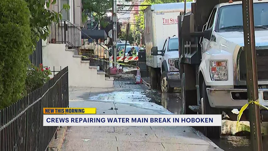 Video thumbnail for Water main break in Hoboken prompts urgent repairs and road closure on 4th Street