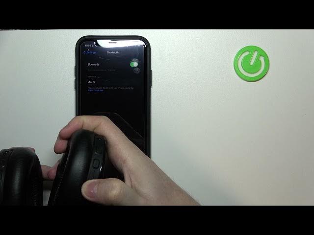 Video thumbnail for How to Pair JBL Club 950NC with iPhone?