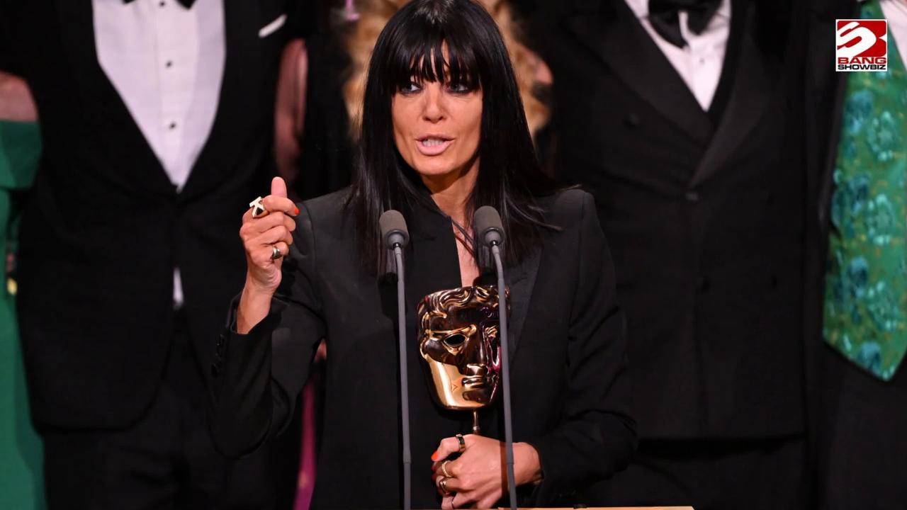 Video thumbnail for Claudia Winkleman is banned from wearing jewellery during Celebrity Traitors filming