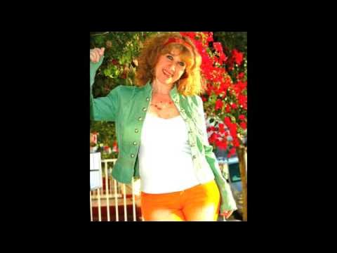 Video thumbnail for Gözeldi gözlerin:  Kobra Susana's romantic Turkish song