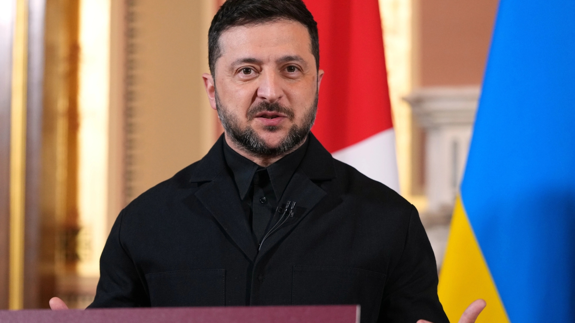 Video thumbnail for Ukraine under pressure: Zelenskyy says nation faces 'difficult choice'