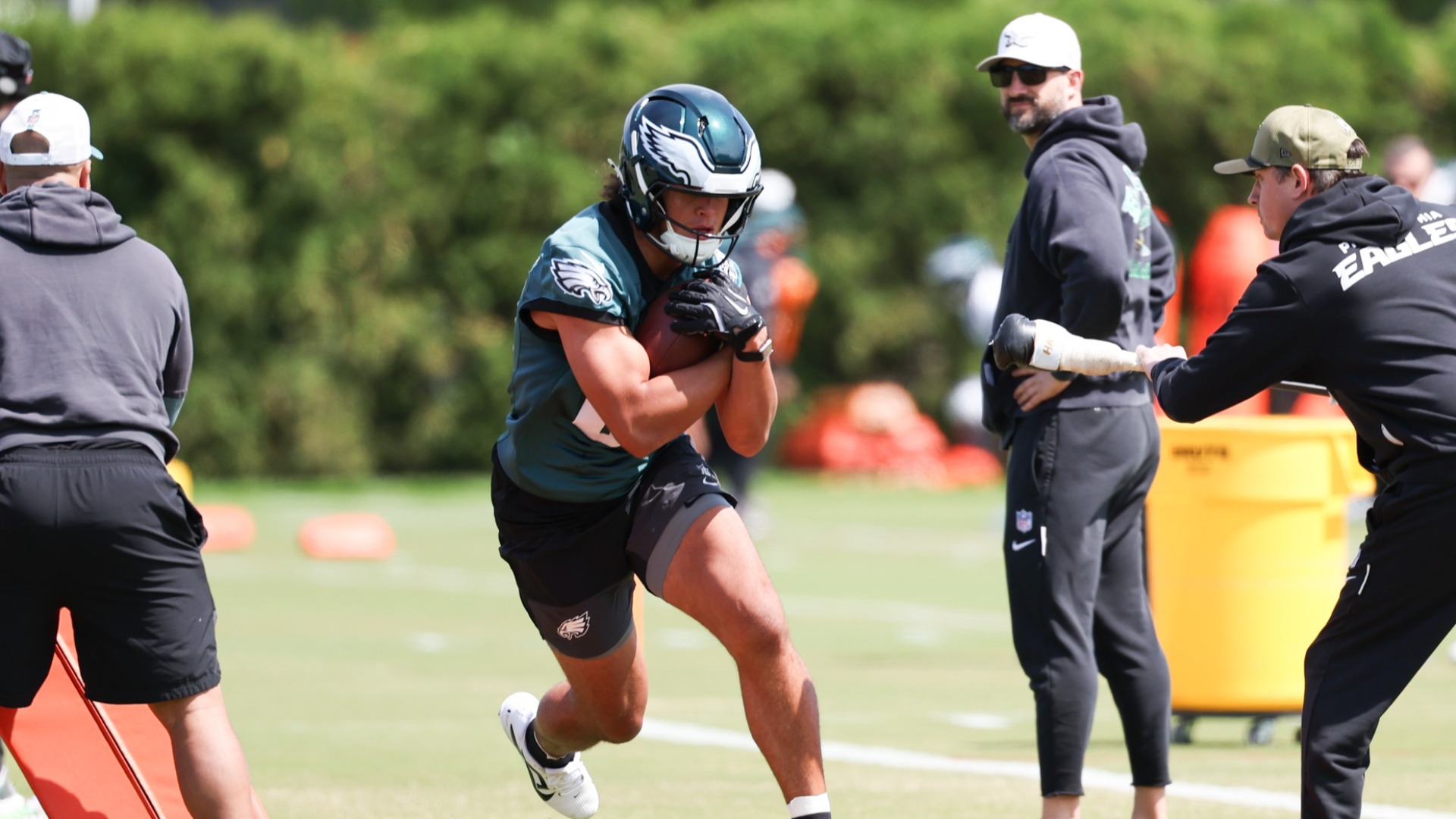 Video thumbnail for Eli Stowers: A Strong Year One Contributor for Philadelphia